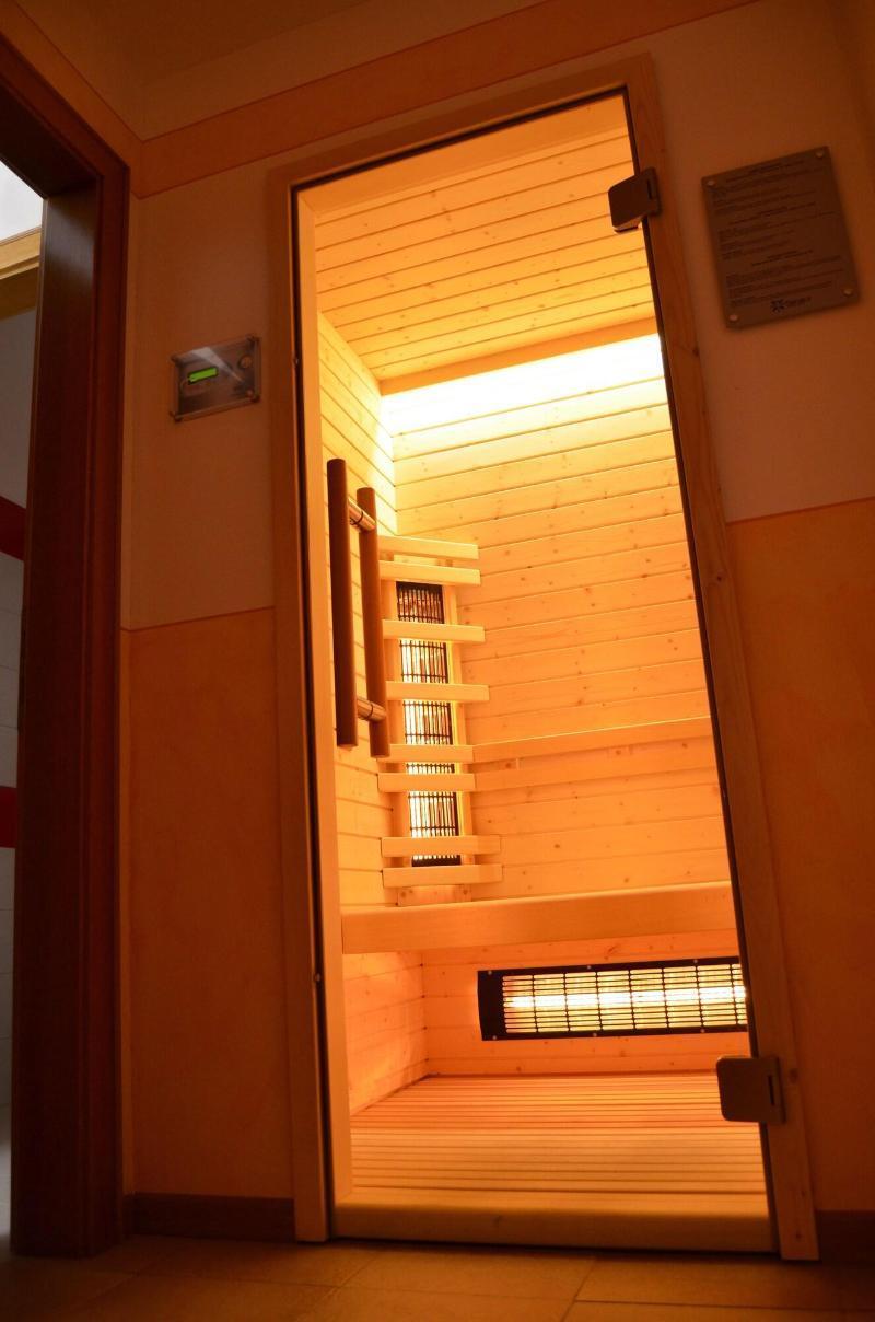 Hotel Ladina Campitello di Fassa Kültér fotó